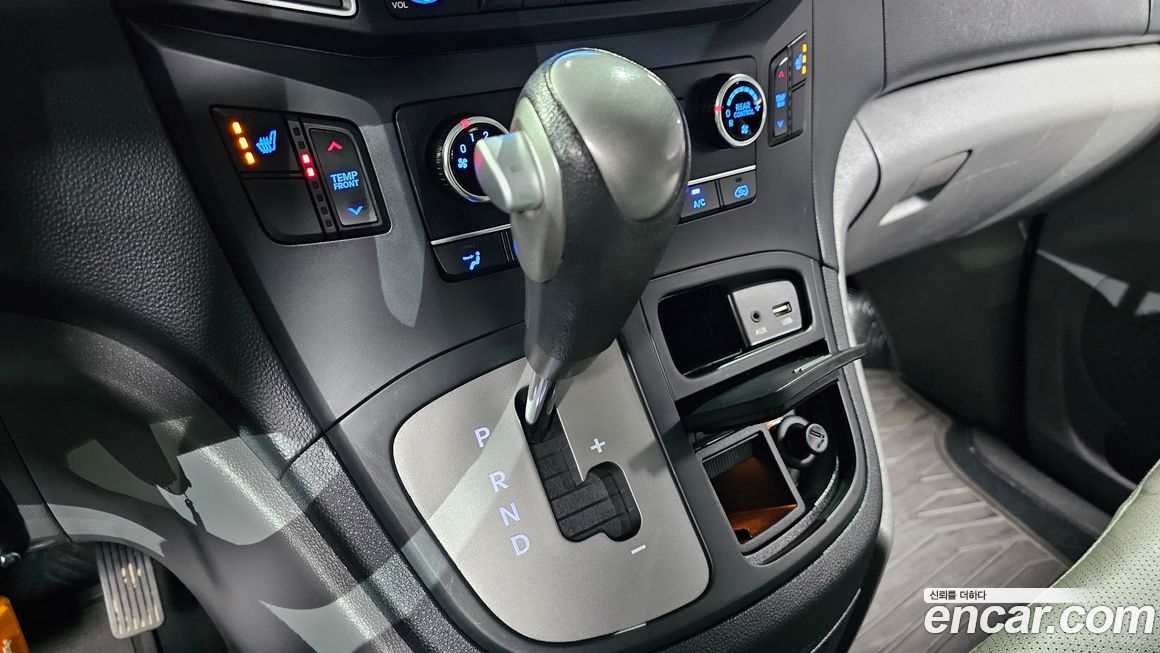 Hyundai Starex 2019