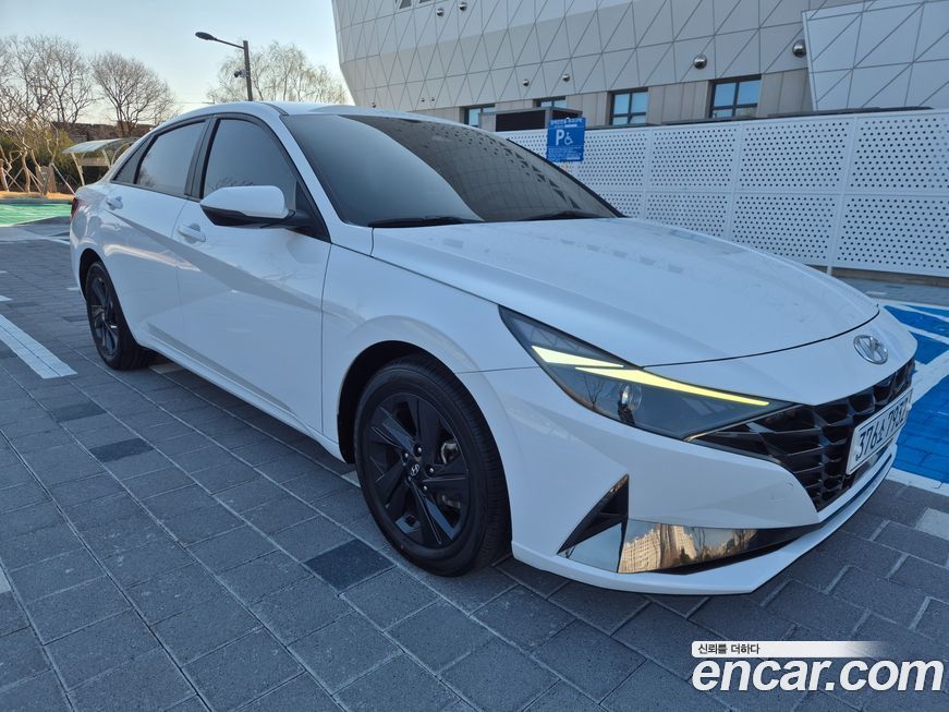 Hyundai AVANTE 2023