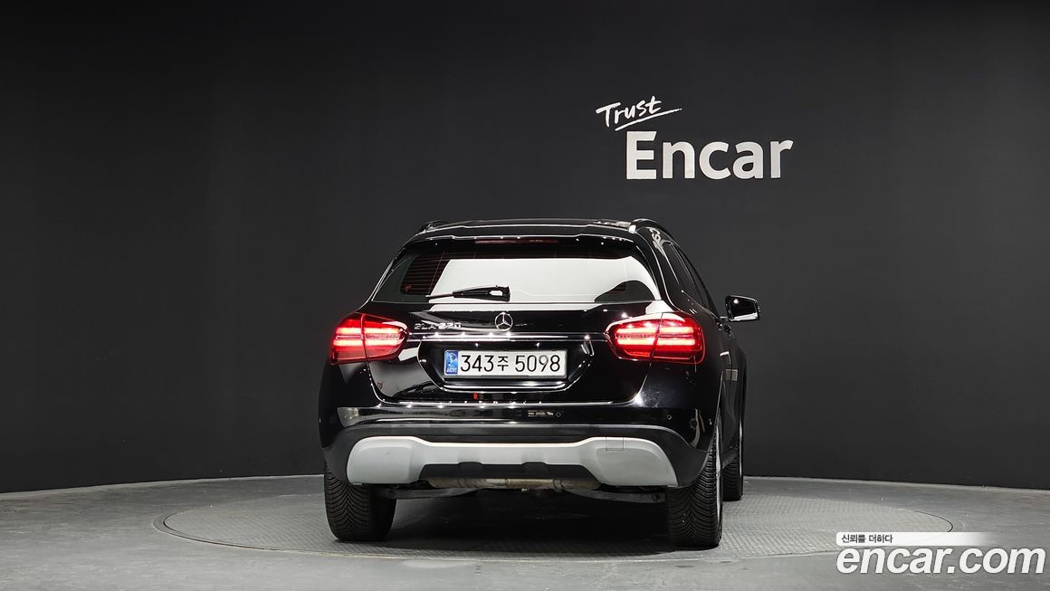 Mercedes-Benz GLA-Class 2018