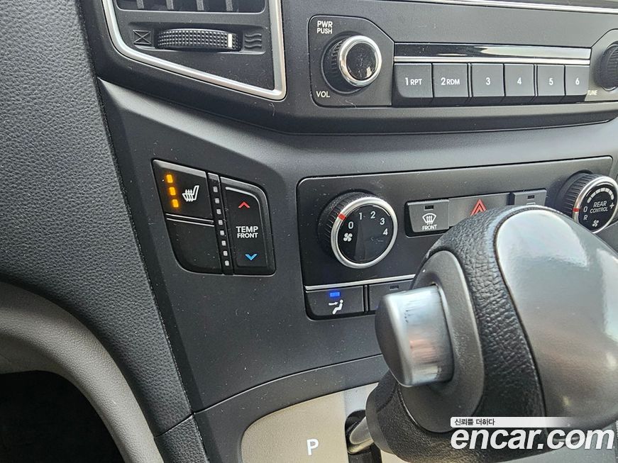 Hyundai Starex 2020