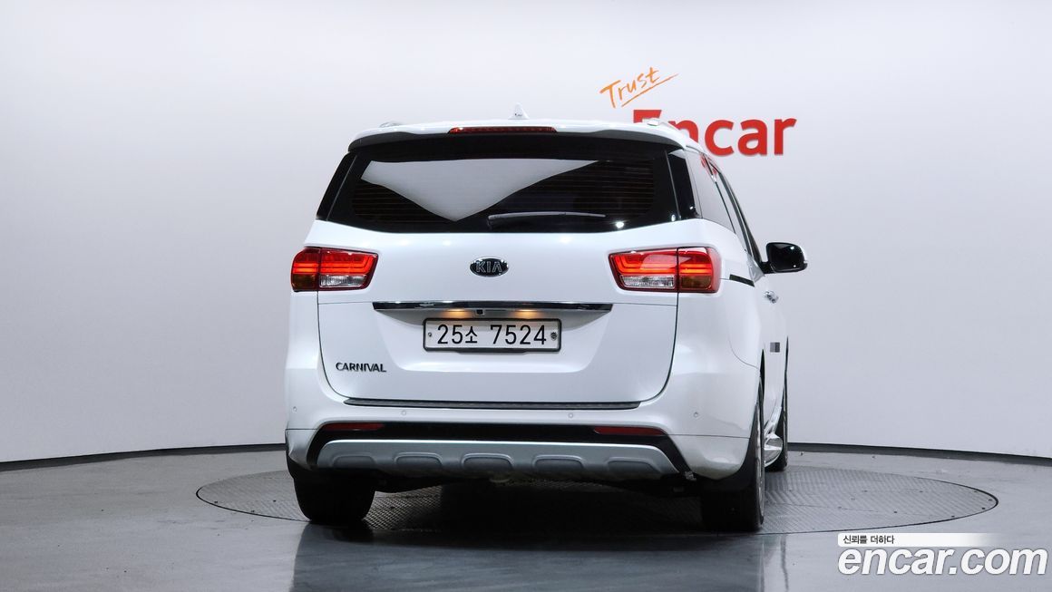 Kia Canival 2017