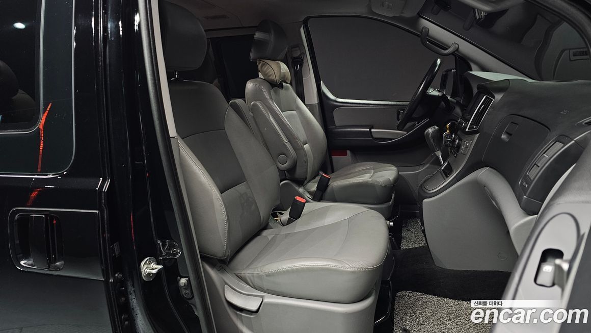Hyundai Starex 2019