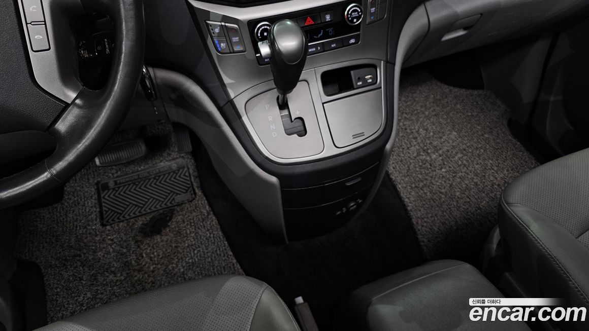 Hyundai Starex 2019