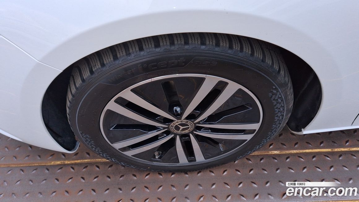 Mercedes-Benz A-Class 2023