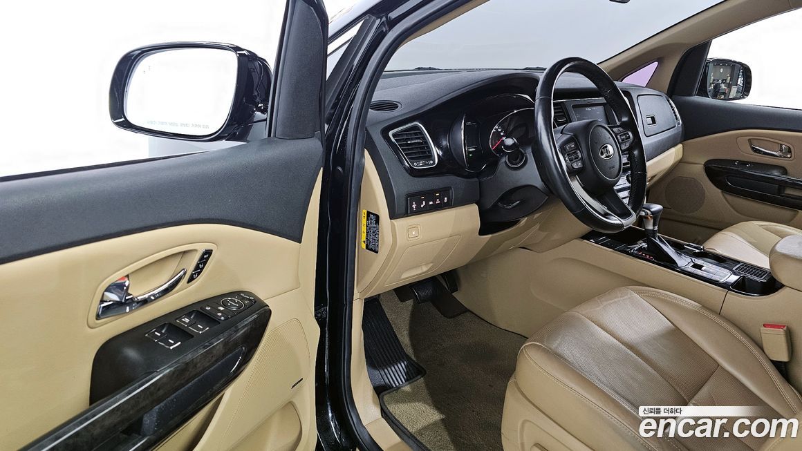 Kia Canival 2019