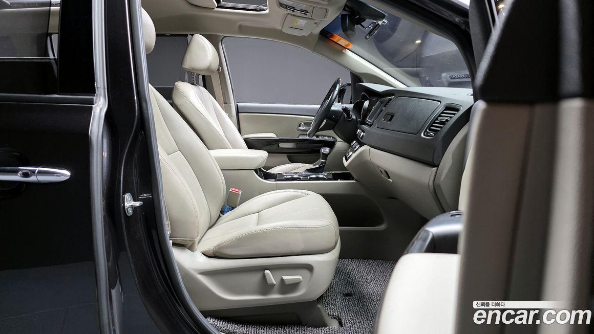 Kia Canival 2019