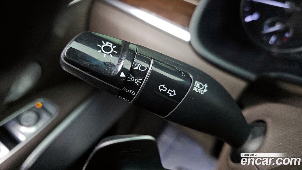 Kia K9 2019