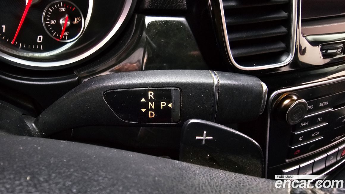 Mercedes-Benz GLE-Class 2016