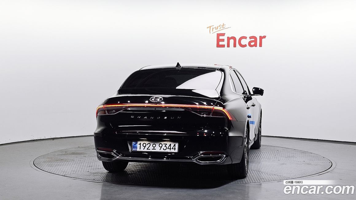 Hyundai Grandeur 2022