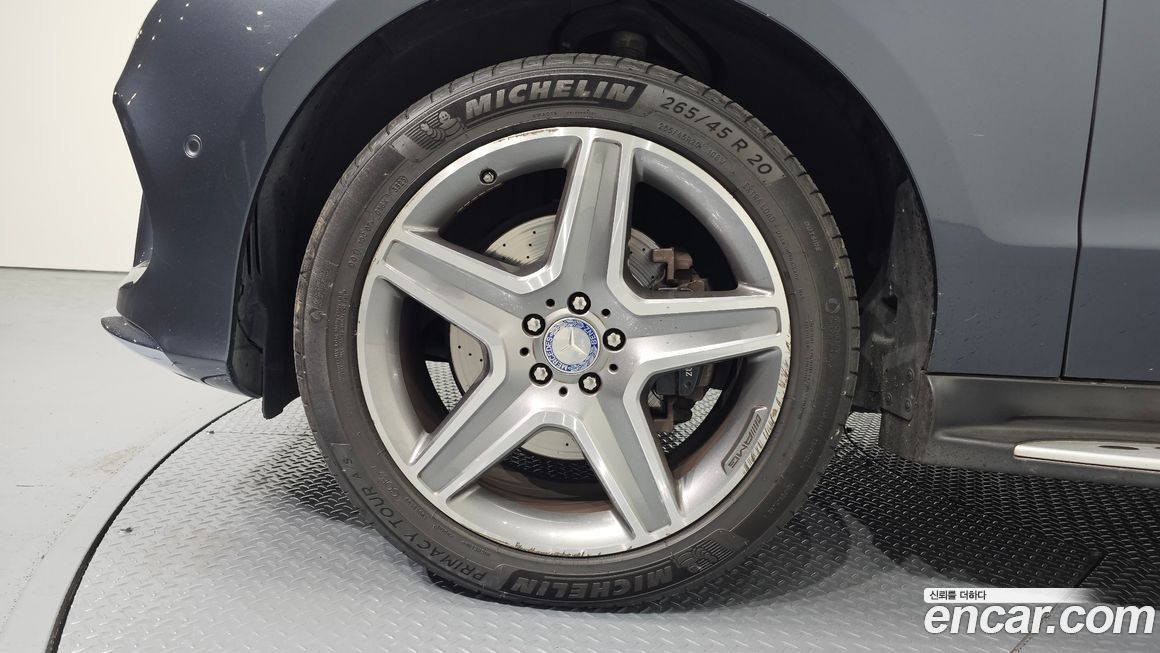 Mercedes-Benz GLE-Class 2016