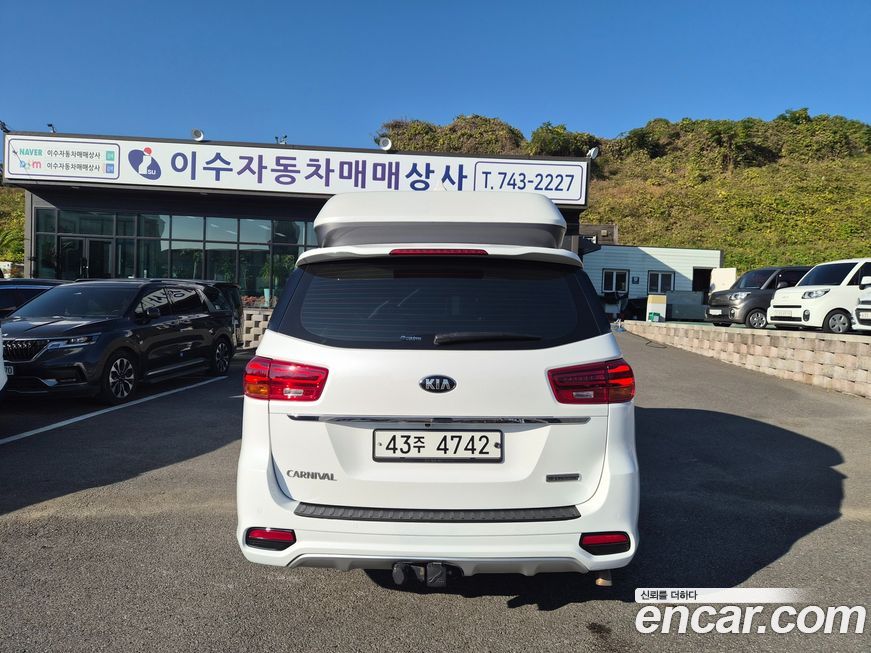 Kia Canival 2019