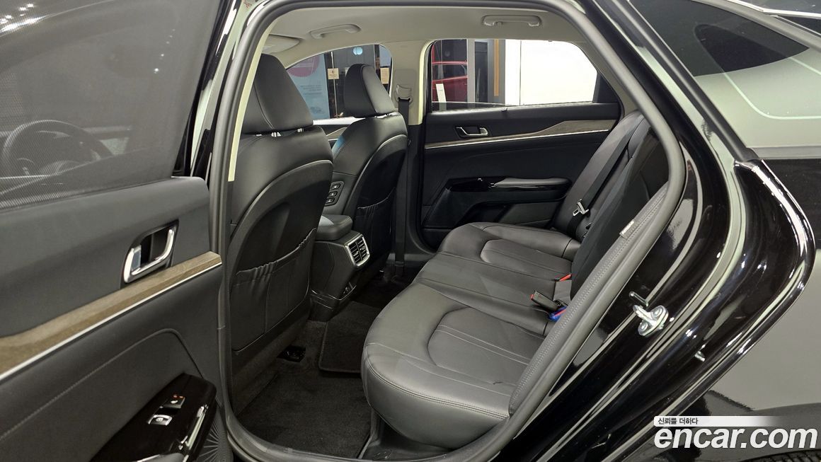 Kia K5 2023