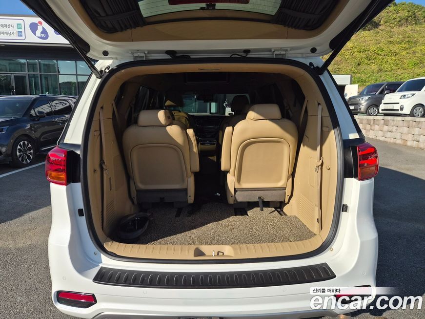 Kia Canival 2019