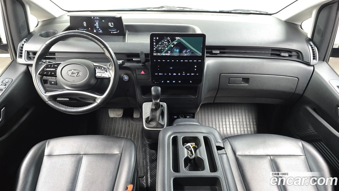 Hyundai Staria 2022