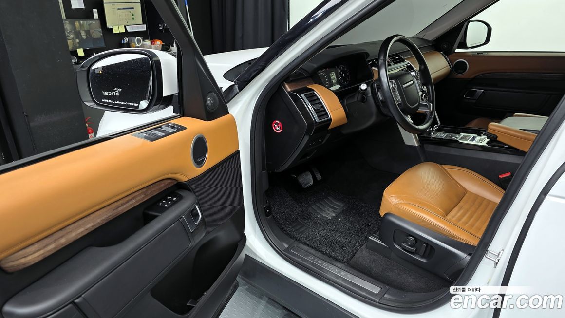 Land Rover Discovery 2018