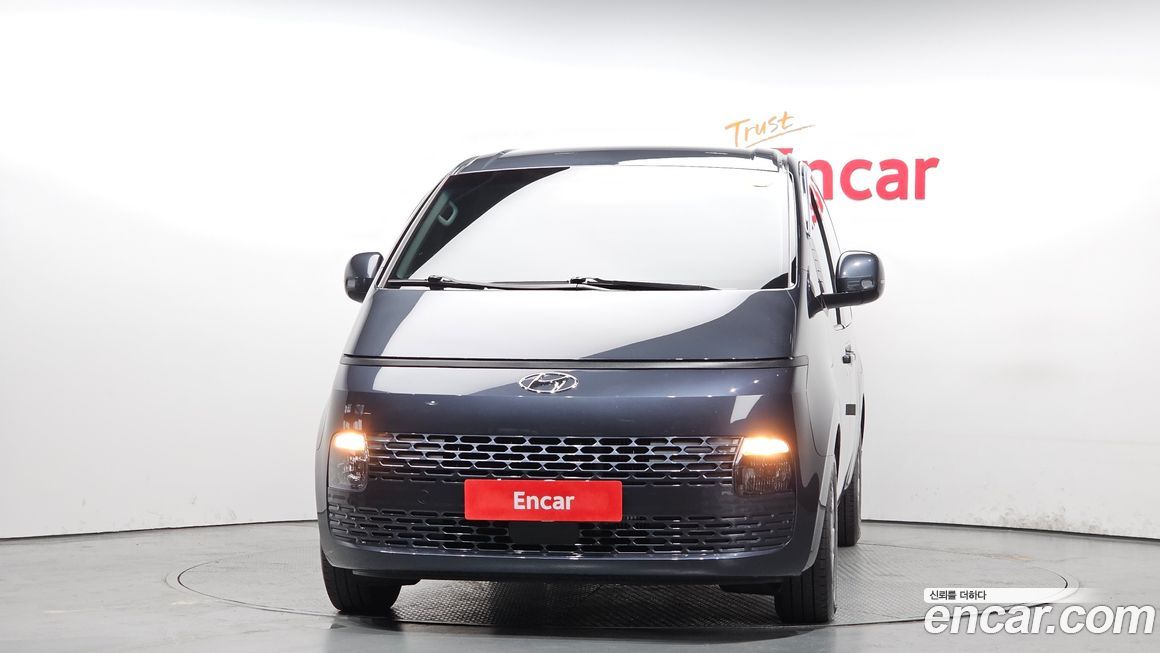 Hyundai Staria 2023