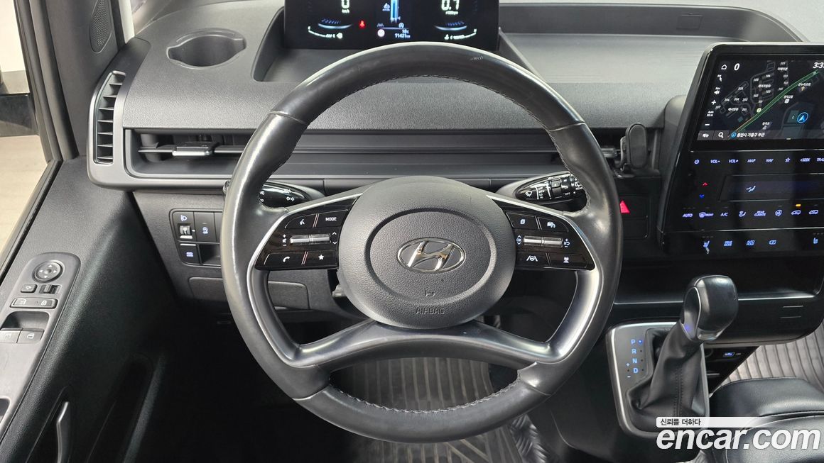 Hyundai Staria 2022