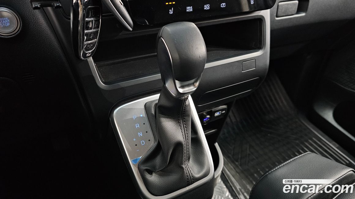 Hyundai Staria 2023