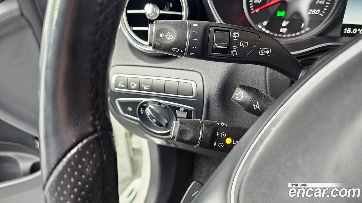 Mercedes-Benz GLC-Class 2019