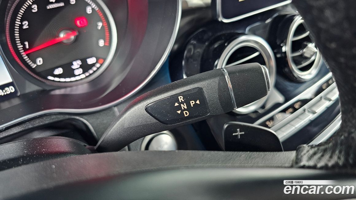 Mercedes-Benz GLC-Class 2019