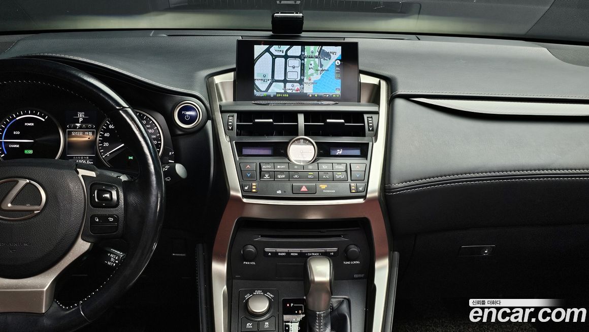 Lexus NX 2017