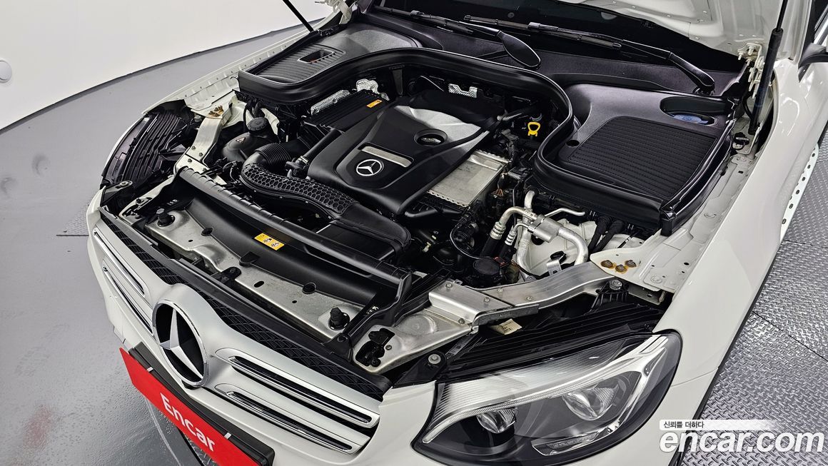 Mercedes-Benz GLC-Class 2019