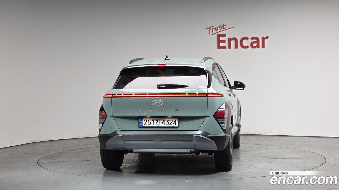 Hyundai Kona 2025
