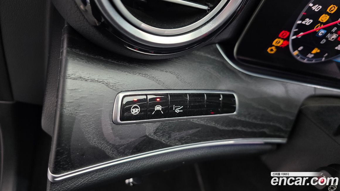 Mercedes-Benz E-Class 2020