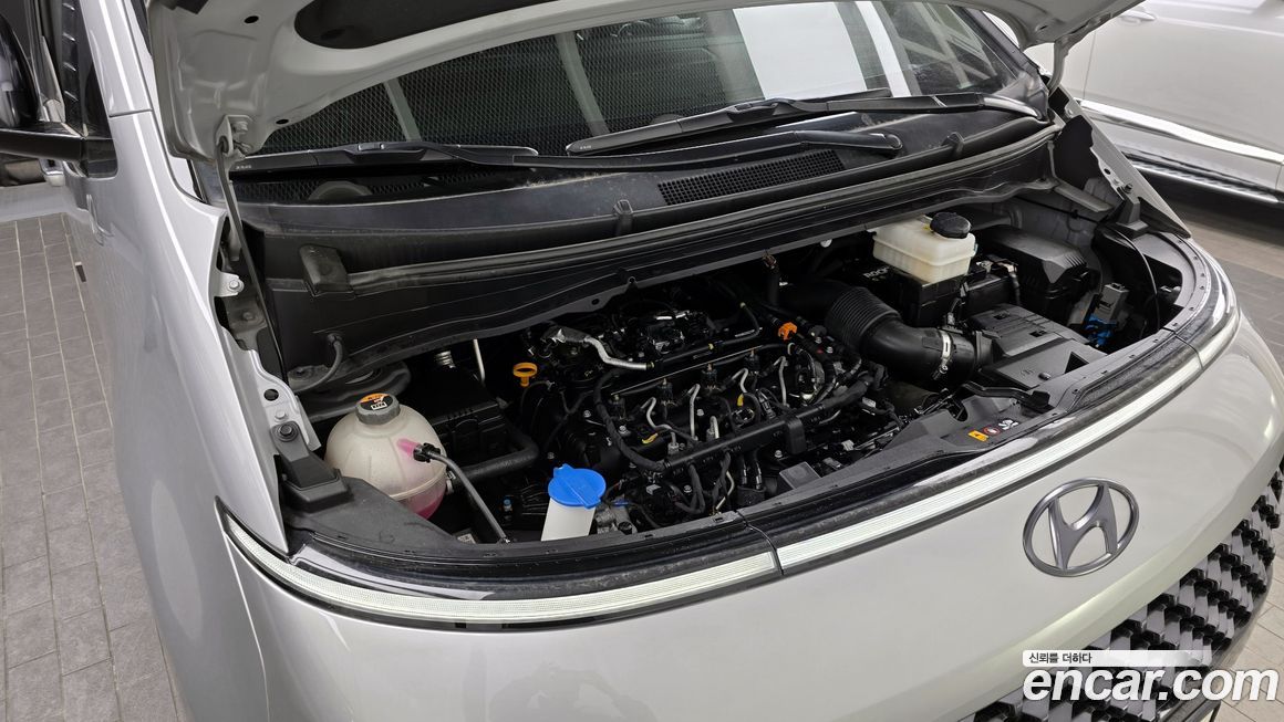 Hyundai Staria 2023