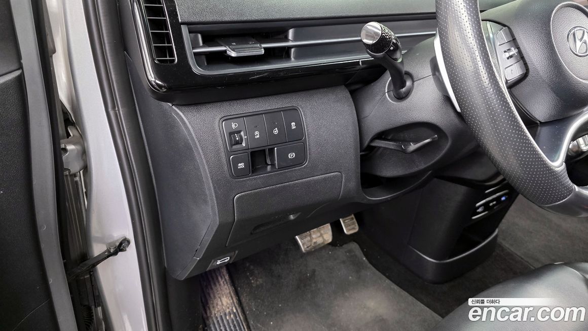 Hyundai Staria 2023