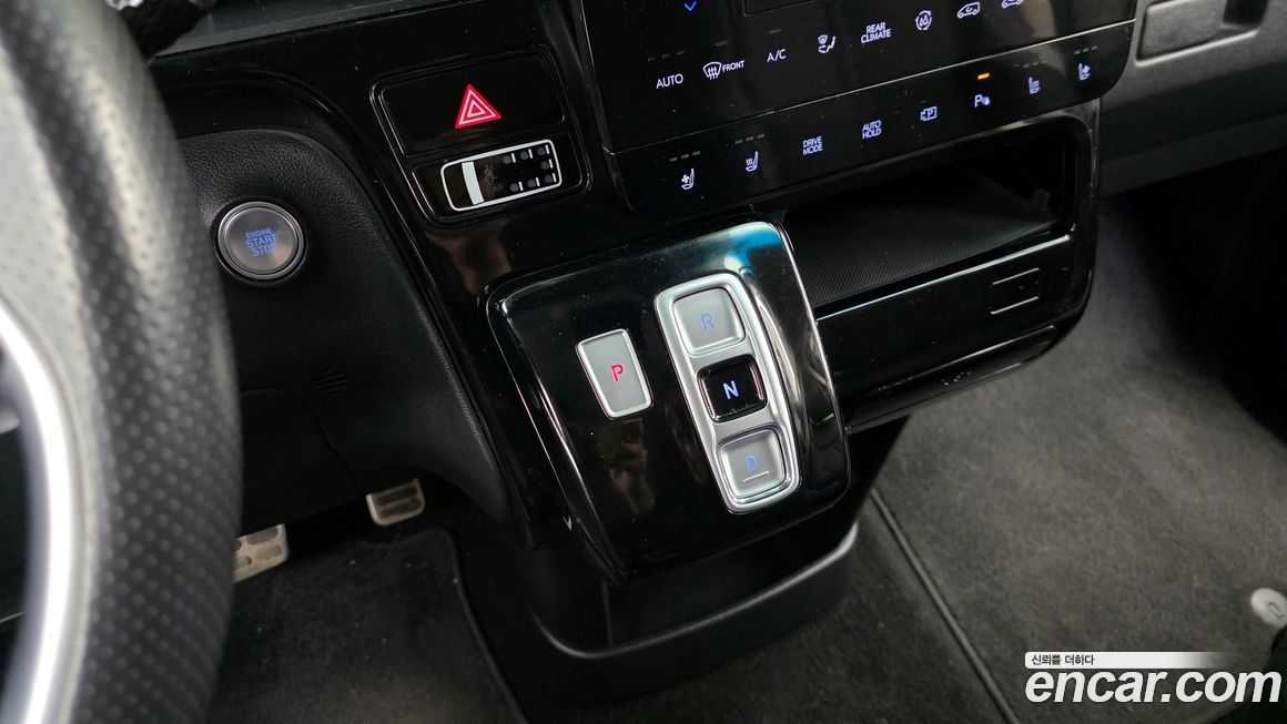Hyundai Staria 2023