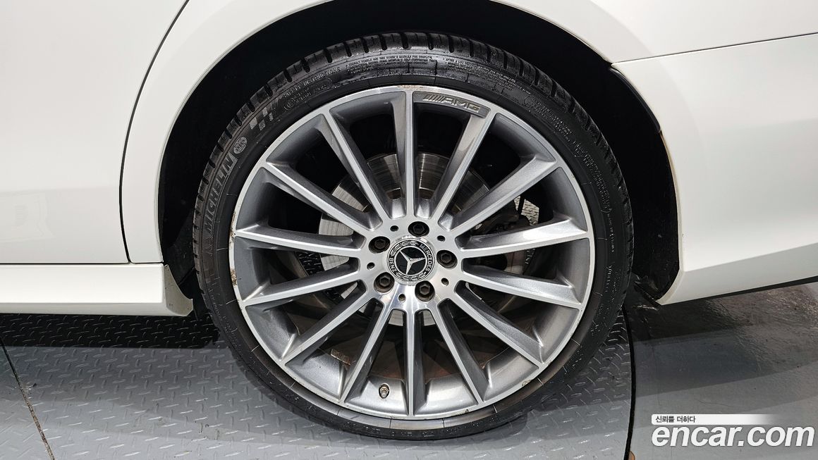 Mercedes-Benz E-Class 2019