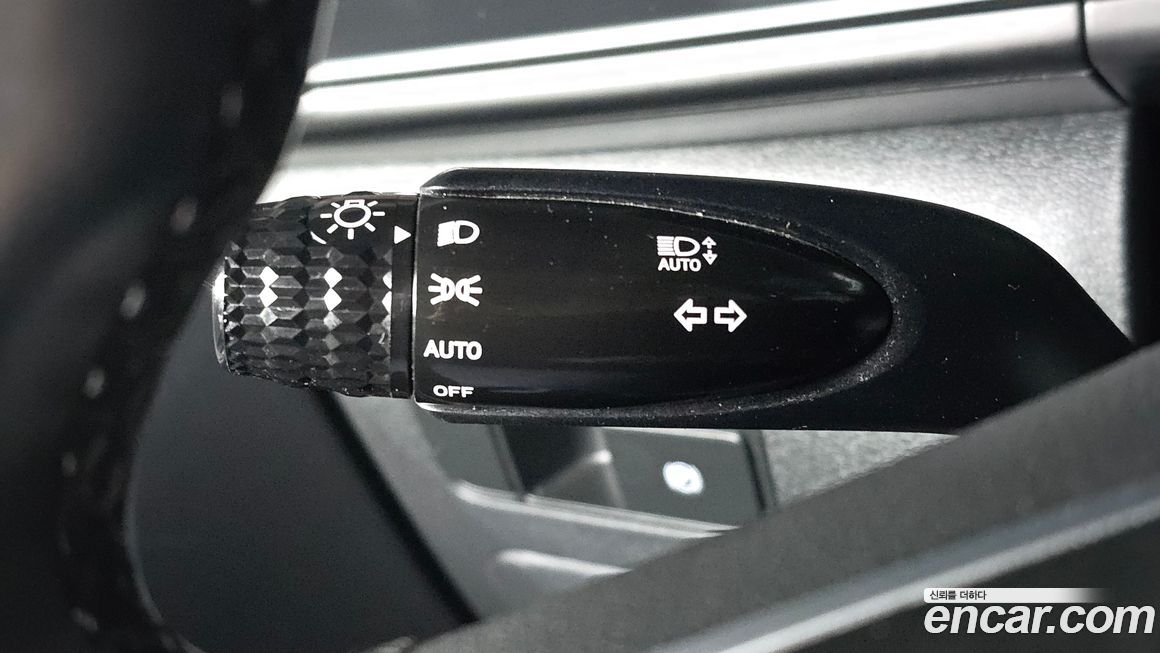 Hyundai Staria 2025