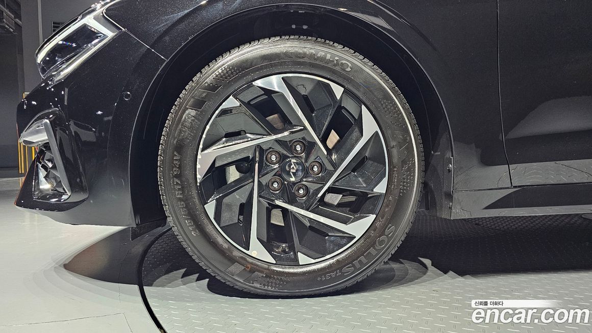 Kia K5 2025