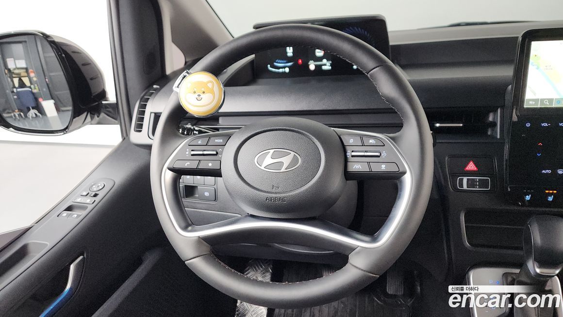 Hyundai Staria 2025