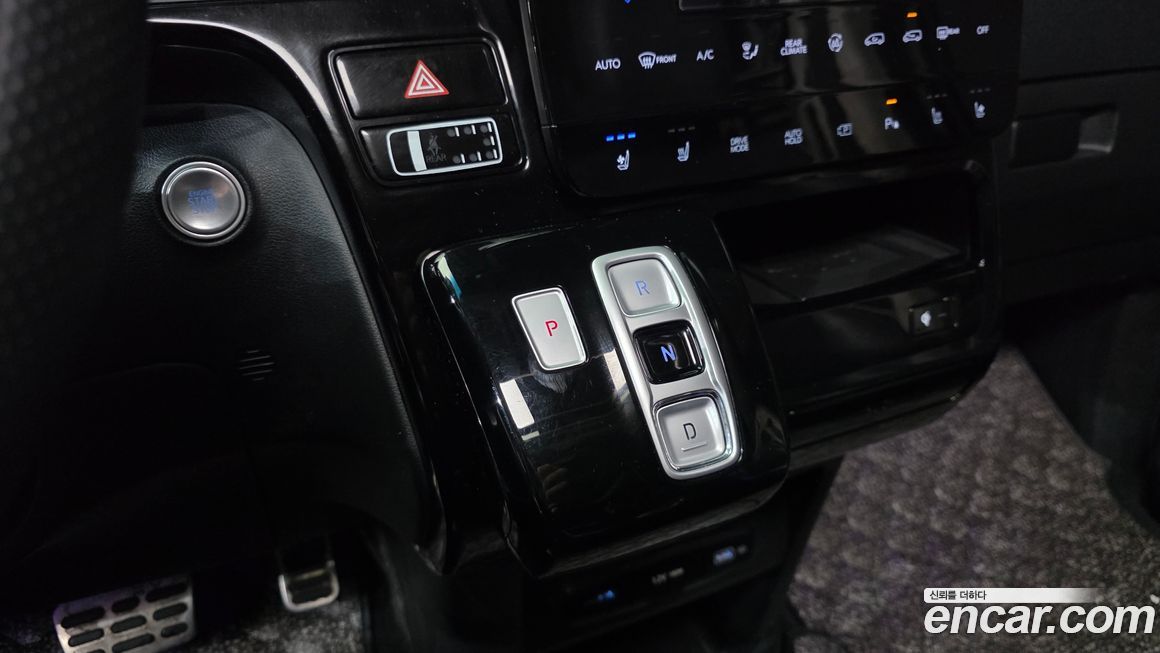Hyundai Staria 2023