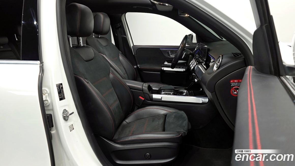 Mercedes-Benz GLB-Class 2021