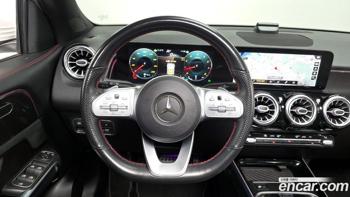 Mercedes-Benz GLB-Class 2021