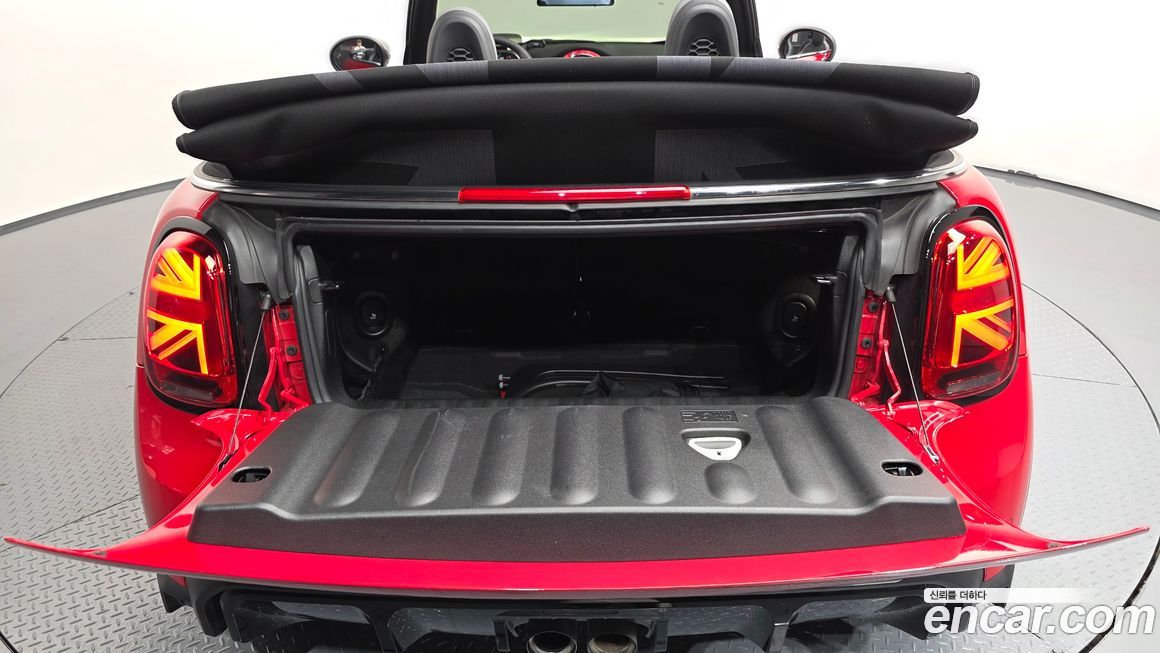 Mini Cooper Convertible 2023