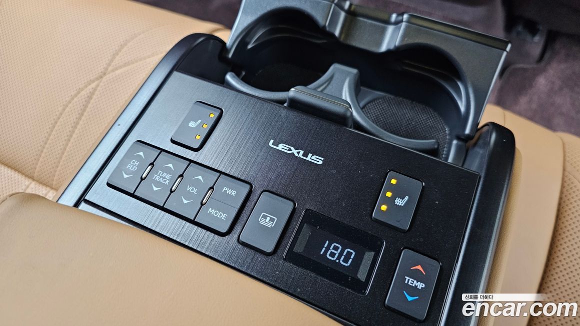 Lexus ES 2019