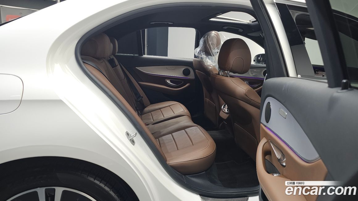 Mercedes-Benz E-Class 2021