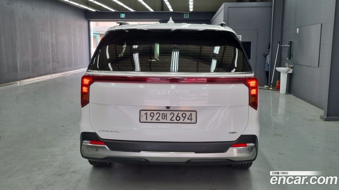 Kia Canival 2024