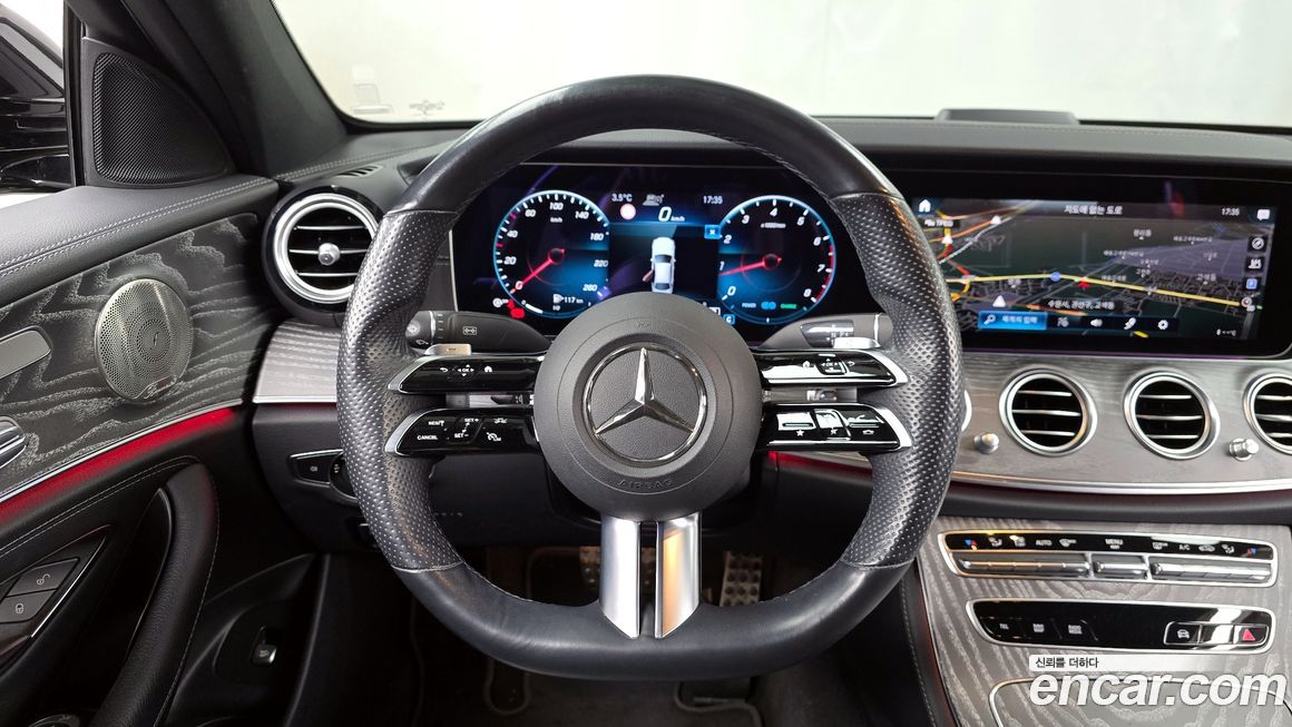 Mercedes-Benz E-Class 2021