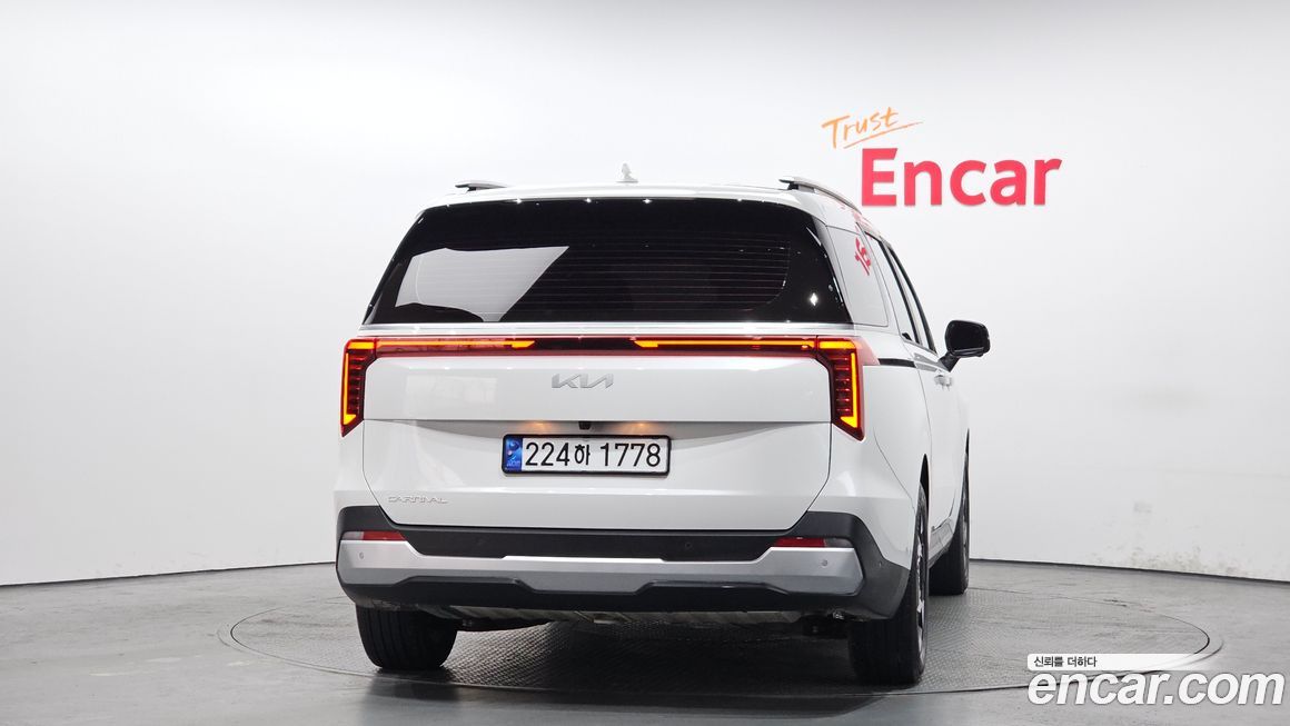Kia Canival 2025