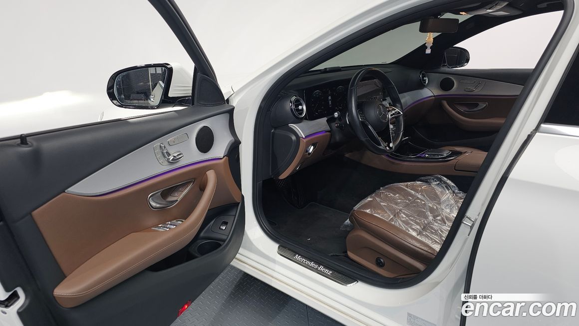 Mercedes-Benz E-Class 2021