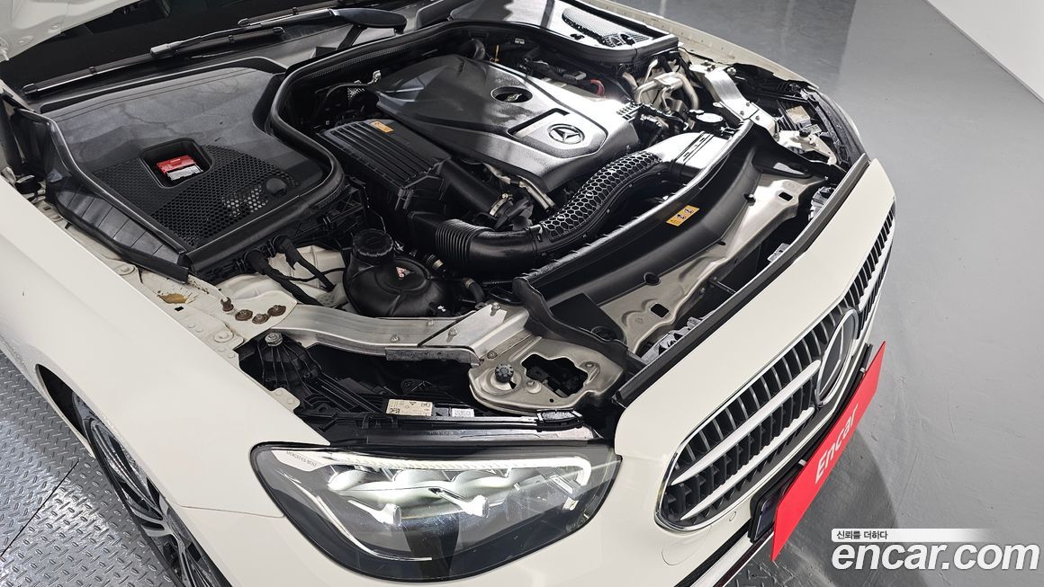 Mercedes-Benz E-Class 2021