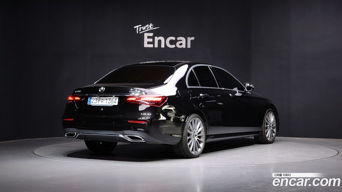 Mercedes-Benz E-Class 2021