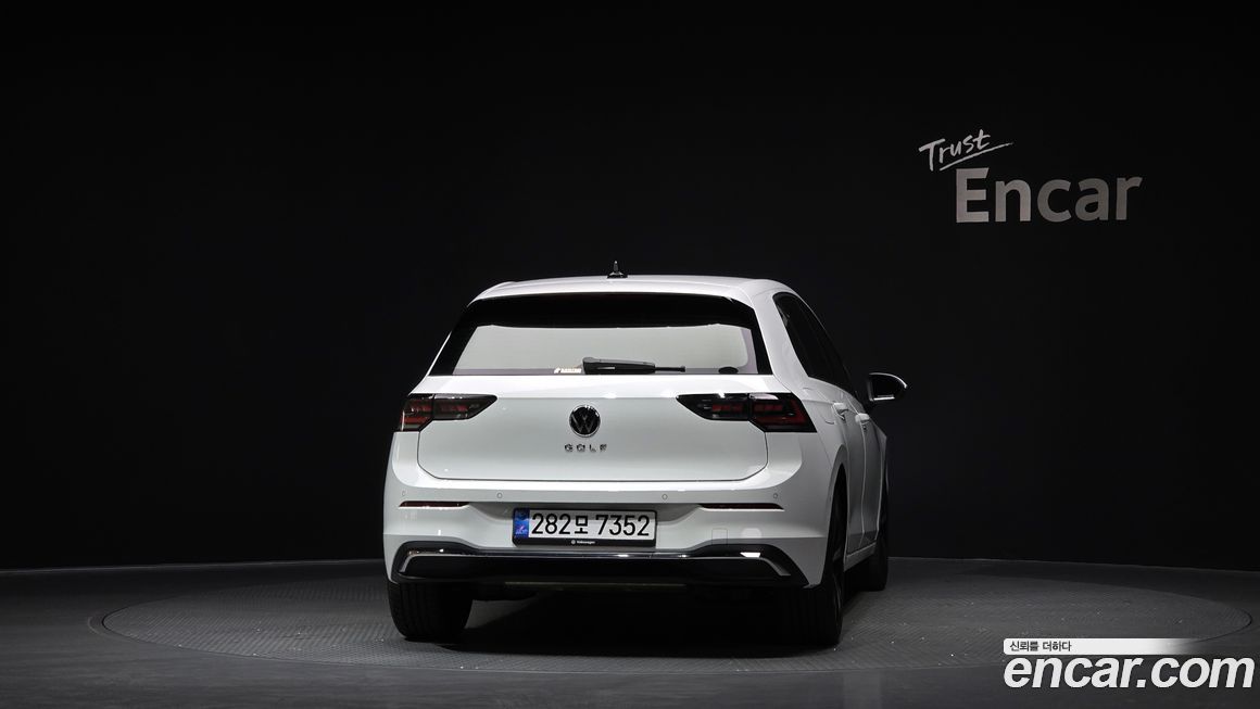 Volkswagen Golf 2025