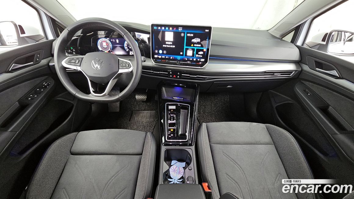 Volkswagen Golf 2025