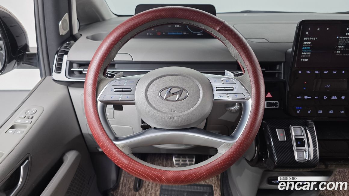 Hyundai Staria 2022
